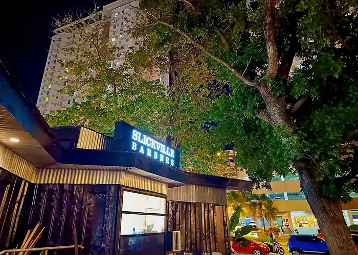2114t2 Avida Towers It Park 2br Unit 2 Toilet 2 Tv アパート セブ市