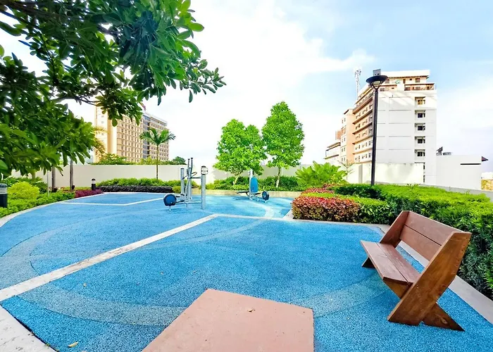 2114t2 Avida Towers It Park 2br Unit 2 Toilet 2 Tv アパート *