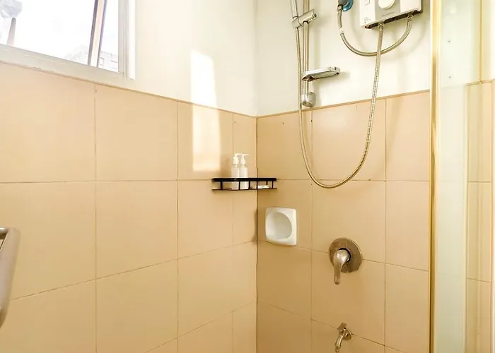 2114t2 Avida Towers It Park 2br Unit 2 Toilet 2 Tv