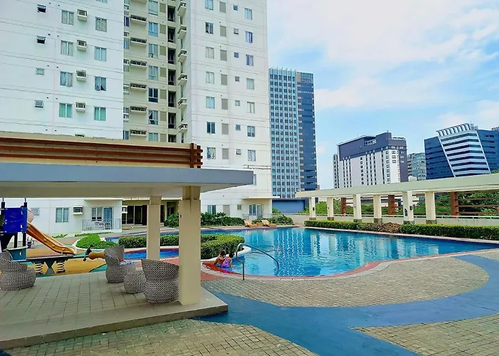 2114t2 Avida Towers It Park 2br Unit 2 Toilet 2 Tv アパート *